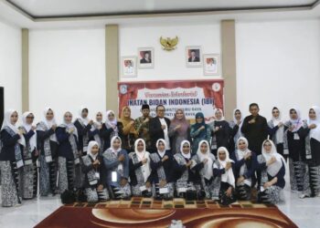 Bupati Kubu Raya, Sujiwo resmikan Gedung IBI Kubu Raya di Jalan Arteri Supadio, Gang Hidayah, Desa Limbung, Kecamatan Sungai Raya, Sabtu (18/10/2025).