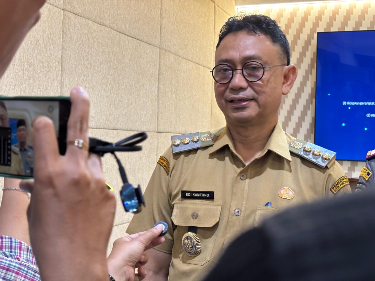 Wali Kota Pontianak Edi Rusdi Kamtono