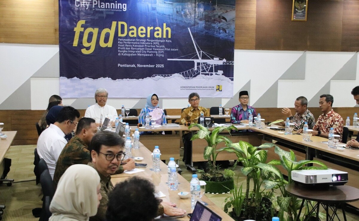 Rapat Penyepakatan Strategi Pengembangan Kota di Hotel Golden Tulip Pontianak. (Foto Prokopim)