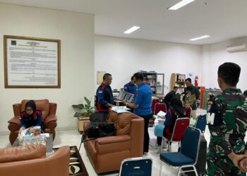 Tim penyidik Pidsus Kejati Kalbar Geledah di sejumlah lokasi di Kota Pontianak dan sekitarnya, Kamis (6/11/2025).