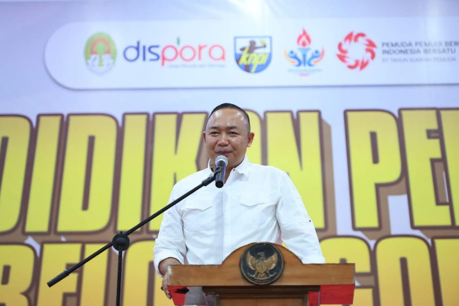 Bupati Ketapang, Alexander Wilyo.