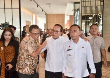 Bupati Kubu Raya Sujiwo ucapkan dibukanya Hotel Four Points by Sheraton di Kecamatan Sungai Raya, Kabupaten Kubu Raya, pada Rabu (12/11/2025).