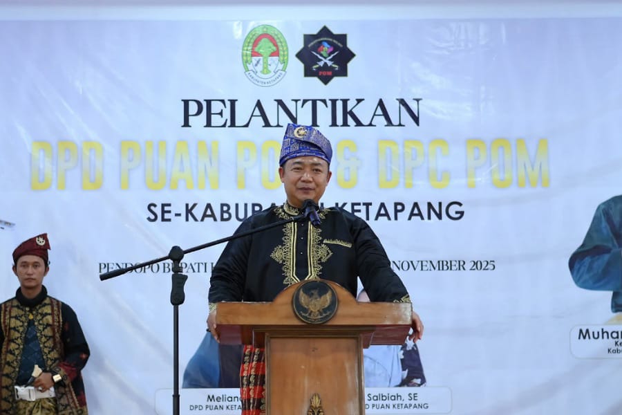 Sambutan Bupati Ketapang, Alexander Wilyo saat pelantikan DPD PUAN POM dan DPC POM, Sabtu (15/11/2025). Foto: Prokopim Pemkab Ketapang.