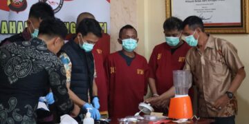 Satresnarkoba melaksanakan pemusnahan barang bukti narkotika golongan I berupa sabu dan ekstasi di Mako Satresnarkoba Polresta Pontianak