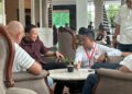 Daud Yordan Melemparkan Senyum usai dinyatakan sebagai pemenang. Foto (Bakri/ Jurnalis.co.id)