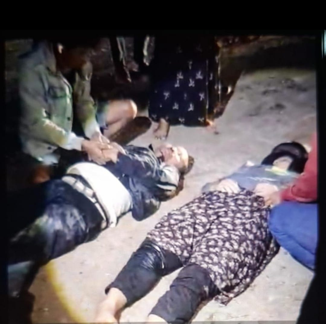 Sepasang suami istri yang tewas ditempat usai menabrak gorong- gorong proyek jembatan yang berada di ruas jalan nasional Lintas Selatan wilayah Dusun Bangan Permai Desa Tanjung Intan, Kecamatan Mentebah. Ist