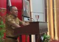 Wakil Gubernur Kalbar, Krisantus Kurniawan saat Rapat Paripurna menetapkan perubahan bentuk hukum PT Penjamin Kredit Daerah (Jamkrida) menjadi Perseroan Daerah (Perseroda) di DPRD Provinsi Kalimantan Barat, Selasa (09/12/2025).