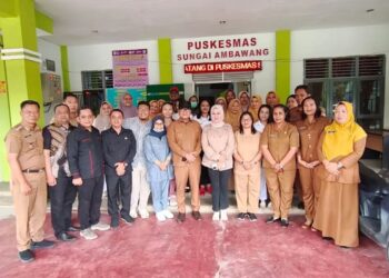 Sujiwo saat melakukan inspeksi ke Puskesmas Sungai Ambawang, Kecamatan Sungai Ambawang, Selasa (9/12/2025).