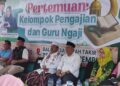 Acara Shalawat Kampung di Balai Desa Curah Takir Kecamatan Tempurejo pertemuan kelompok pengajian dan Guru Ngaji (foto: Jurnalis.co.id/Sigit)