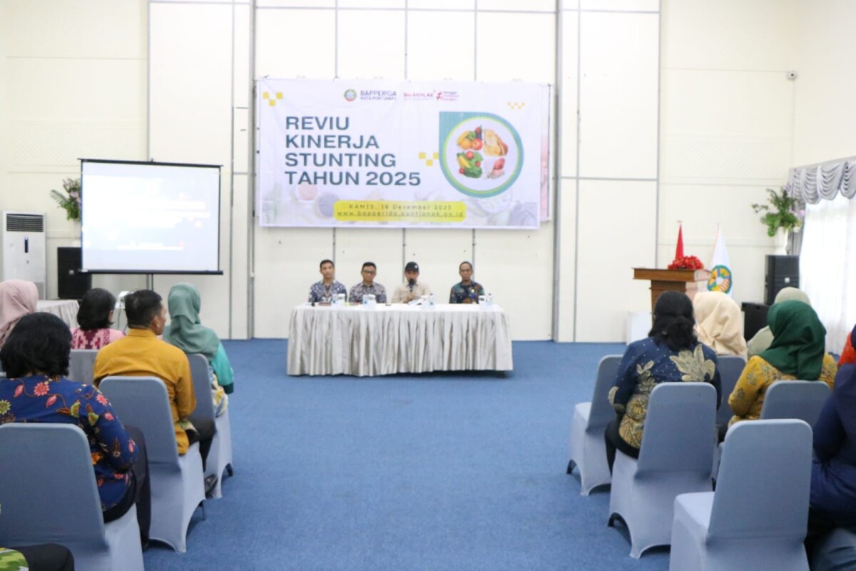Wakil Wali Kota Pontianak Bahasan membuka Reviu Kinerja Stunting Tahun 2025