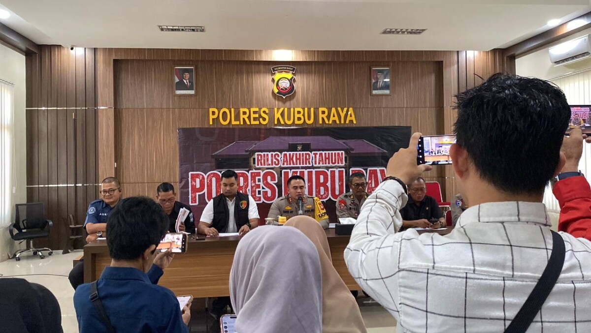 Menutup tahun 2025, Polres Kubu Raya merilis capaian kinerja penanganan tindak pidana sepanjang tahun. 