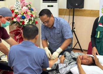 Kolaborasi PKK Kota Pontianak dan Dompet Ummat, 100 Anak Jalani Khitan Massal Gratis