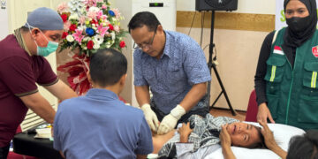 Kolaborasi PKK Kota Pontianak dan Dompet Ummat, 100 Anak Jalani Khitan Massal Gratis