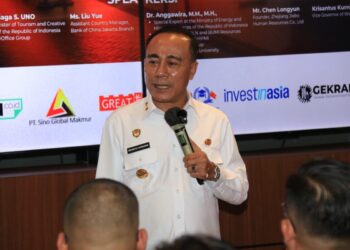 Wakil Gubernur Kalimantan Barat, Krisantus Kurniawan, menghadiri forum investasi bertajuk Your Gateway to Investing in Indonesia yang berlangsung di vOffice Indonesia HQ, Centennial Tower Lantai 29, Jalan Gatot Subroto Kav. 23, Jakarta, Selasa (13/1/2026).