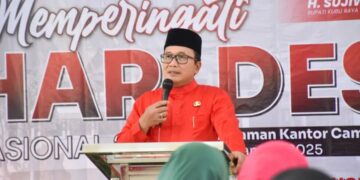 Sujiwo saat menghadiri Upacara Peringatan Hari Desa Nasional 2026 di Kantor Camat Sungai Kakap, Kamis (15/1/2026).