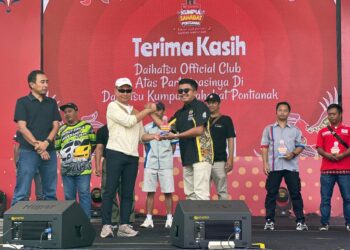 Wali Kota Pontianak Edi Rusdi Kamtono saat membuka event 'Kumpul Sahabat Pontianak' yang digelar Daihatsu.