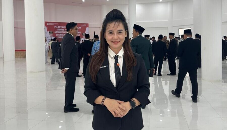 dr Herlina, yang sebelumnya menjabat Direktur RSUD Ahmad Diponegoro Putussibau. 