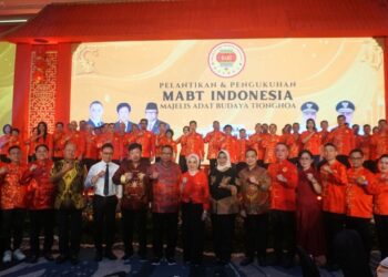 Erlina, saat acara pelantikan dan pengukuhan Pengurus Majelis Adat Budaya Tionghoa (MABT) Indonesia masa bakti 2025–2030 di Lotus Ballroom, Novotel Hotel Pontianak.
