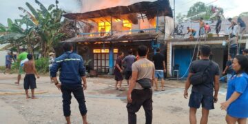 Rumah yang terbakar diketahui milik Jeddy Julianto (45), warga Dusun Ubay, Desa Kedukul.
