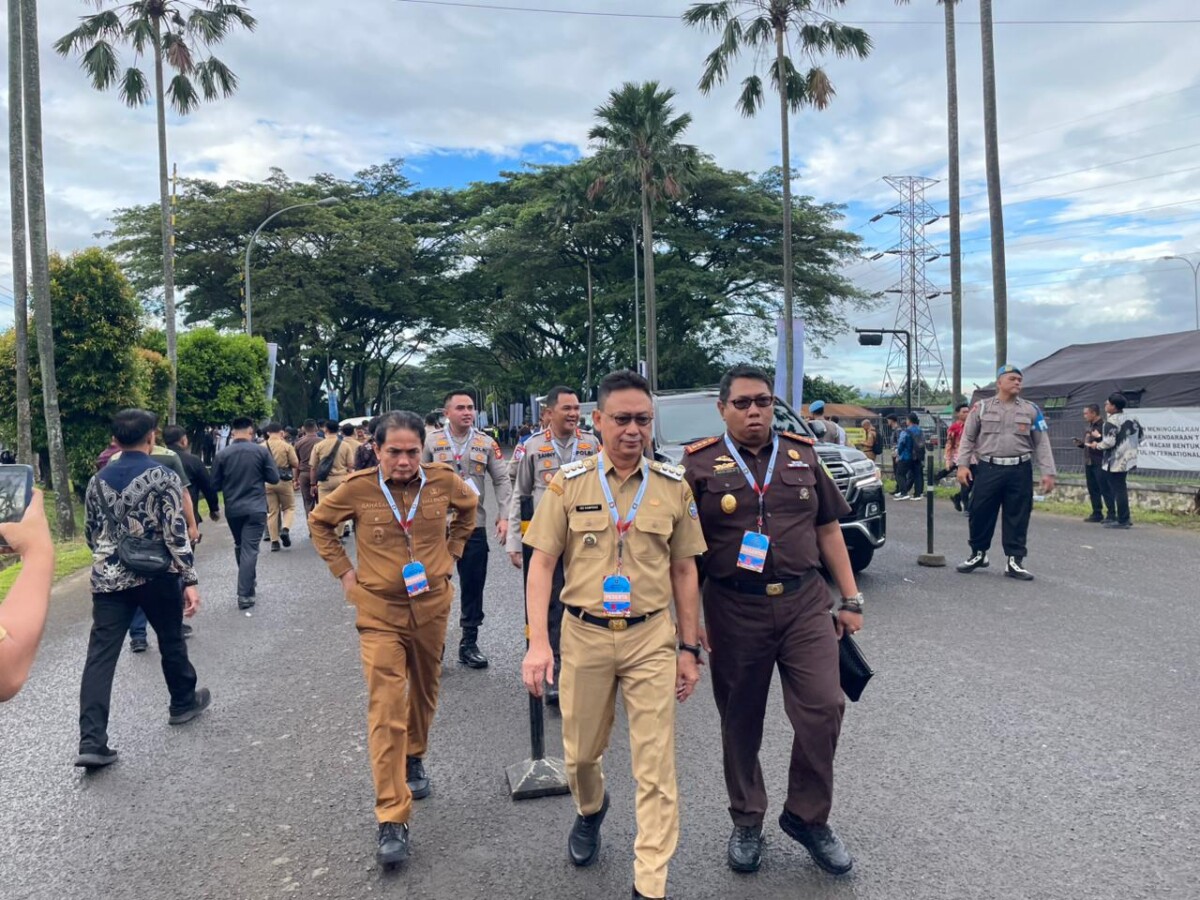 Edi usai menghadiri Rapat Koordinasi Nasional Pemerintah Pusat dan Daerah Tahun 2026 bersama Wakil Wali Kota Pontianak Bahasan serta Forkopimda, di Sentul International Convention Center (SICC), Bogor, Senin (2/2/2026).