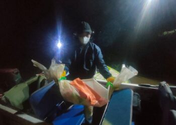 Jasad bayi yang diperkirakan baru berusia satu hari ditemukan warga pada Rabu (28/1/2026) sekitar pukul 15.00 WIB.