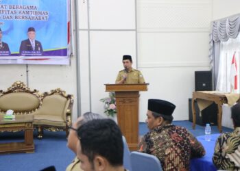 Wakil Wali Kota Pontianak Bahasan membuka diskusi FKUB Kota Pontianak