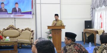 Wakil Wali Kota Pontianak Bahasan membuka diskusi FKUB Kota Pontianak