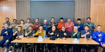 Bupati Kubu Raya Sujiwo pimpin rakor kades se-Kecamatan Sungai Ambawang di Aula Torasera Abdussalam, Desa Durian, Kecamatan Sungai Ambawang, Kamis (12/2/2026).