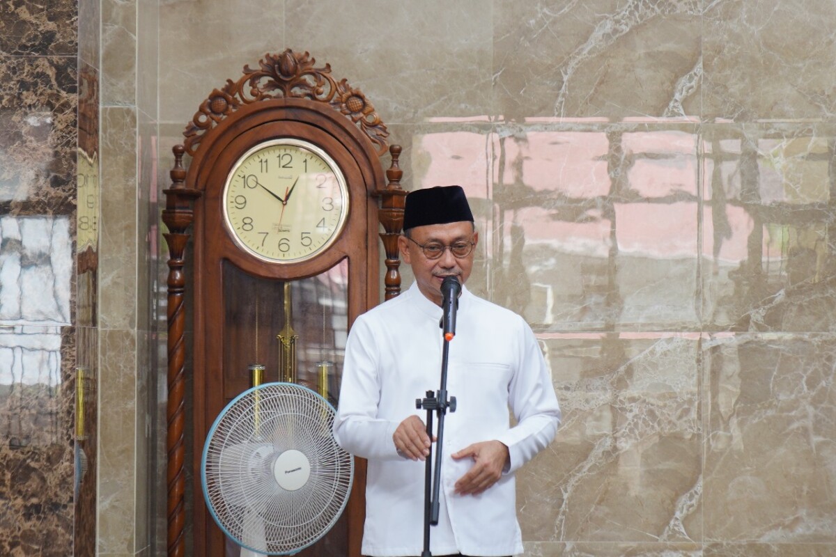 Wali Kota Pontianak Edi Rusdi Kamtono mengimbau pelaku usaha hiburan mematuhi aturan jam operasional selama bulan suci Ramadan 1447H.