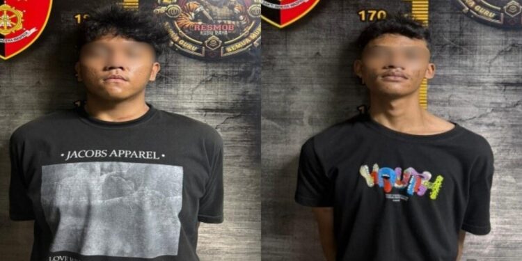 Dua remaja penjambret berinisial HZ (19) dan MY (19) berakhir di tangan polisi.