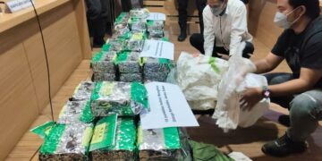 Sebanyak 59.850 gram atau 59,8 kilogram sabu (bruto) berhasil disita Satuan Reserse Narkoba Kepolisian Resor Sintang.