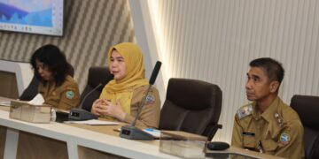 Staf Ahli Wali Kota Pontianak Bidang Hukum dan Politik, Elsa Risfadona, dalam FGD 'Peran Potensi dan Sumber Kesejahteraan Sosial dalam Penanganan Masalah Sosial'di Kantor Wali Kota, Selasa (3/3/2026).