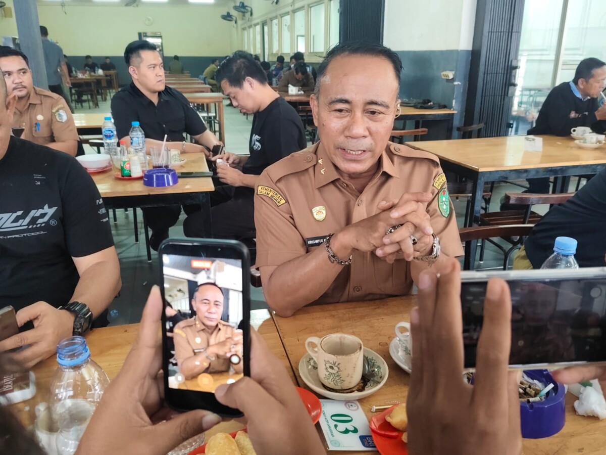 Wakil Gubernur Kalimantan Barat, Krisantus Kurniawan saat kunjungan kerja ke Kabupaten Sintang, Selasa (3/3/2026)