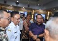 Wali Kota Pontianak Edi Rusdi Kamtono berbincang dengan para peserta Forum Lintas Perangkat Daerah.