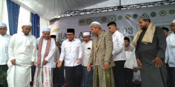 Bupati Sujiwo saat menghadiri Safari Ramadan Pemerintah Kabupaten Kubu Raya di Pondok Pesantren Darun Nasyiin, Desa Simpang Kanan, Kecamatan Sungai Ambawang, Rabu (4/3/2026).