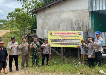 Larangan aktivitas PETI di Desa Pemawan Kecamatan Boyan Tanjung pernah dilakukan oleh TNI - Polri setempat. Dok