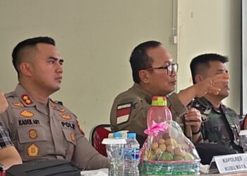 Bupati Kubu Raya, Sujiwo melakukan patroli malam bersama jajaran kepolisian yang dipimpin Wakapolres Kompol Andri Syahroni, Sabtu malam (29/3/2026).