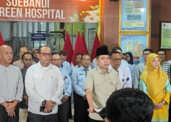 Bupati Gus Fawait ketika pers rilis kegiatan Pro Guse Update di RSD dr Soebandi Jember.