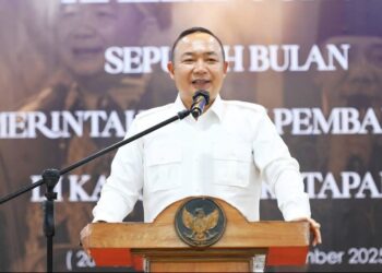 Bupati Ketapang Alexander Wilyo