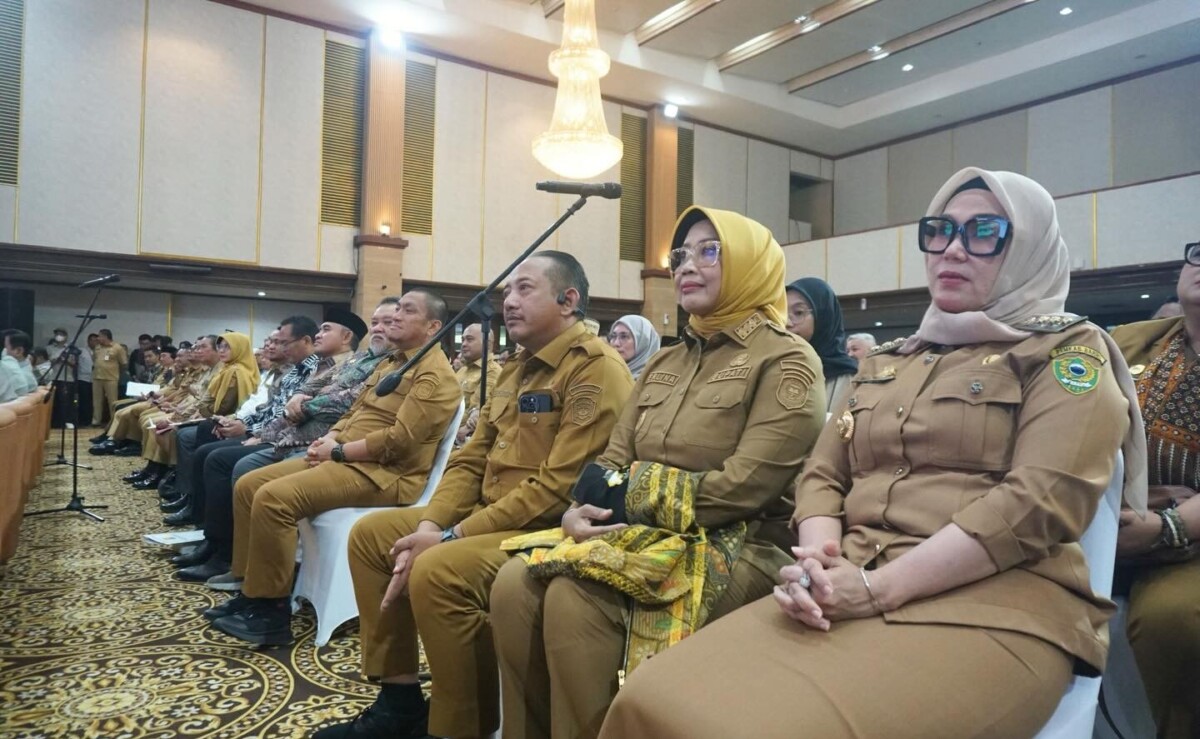Erlina, saat menghadiri Rapat Koordinasi Mitigasi Kekeringan Lahan Pertanian di Kementerian Pertanian Republik Indonesia di Jakarta. Foto Prokopim Mempawah