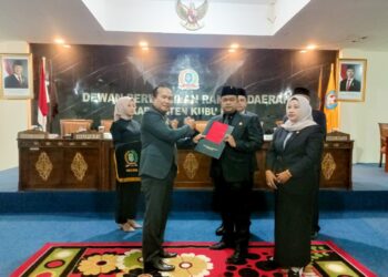 Sujiwo usai menyampaikan Laporan Keterangan Pertanggungjawaban (LKPJ) Tahun Anggaran 2025 di Ruang Rapat DPRD Kabupaten Kubu Raya, Senin (31/3/2026).