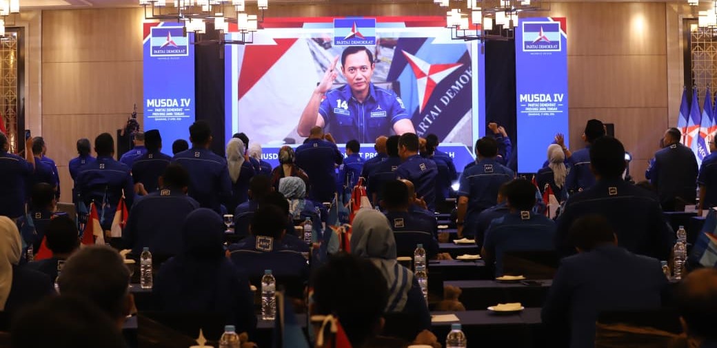 Ketua Umum Partai Demokrat, Agus Harimurti Yudhoyono, menghadiri Musda IV melalui telekonferensi.