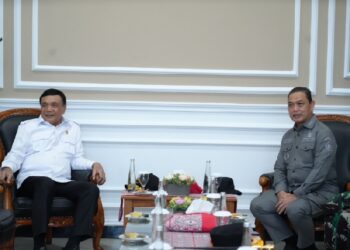 Gubernur Norsan Sambut Kedatangan Menkopolkam Djamari Chaniago