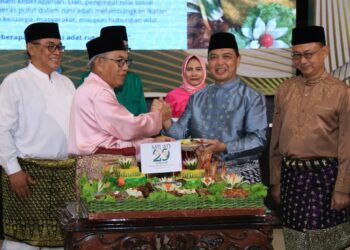 Gubernur Norsan Tegaskan Pentingnya Adab dan Marwah Melayu Sebagai Pondasi Menghadapi Era Digital