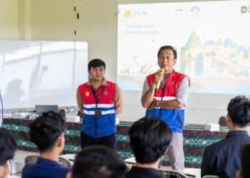 Pegawai PLN UIP3B Kalimantan menyolisasikan K2 dan K3 pada mahasiswa UNISKA Banjarmasin, Rabu, 1 April 2026.