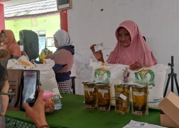 Penyaluran Bantuan Pangan 2026 di Jember melalui aplikasi masuk tahap uji coba. Foto : Sigit Priyono/Jurnalis.co.id