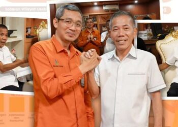 Wakil Bupati Ketapang, Jamhuri melakukan salam komando dengan Kepala BPS, Puspo Sasmito