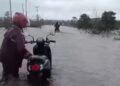 Banjir di Desa Pagar Mentimun yang berada di konsensi PT Borneo Alumindo Prima sudah setinggi lutut orang dewasa. Bencana ini ditengarai akibat aktivitas korporasi tersebut.