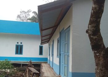 Dapur MBG di Desa Nanga Dua, Bunut Hulu, Kabupaten Kapuas Hulu mirip kantin sekolah. Pembangunan inipun memantik protes warga.