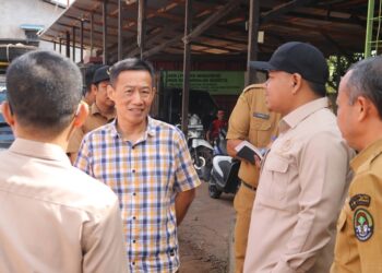 Komisi 2 DPRD Ketapang bersama Pemkab turun langsung mengecek stok LPG di salah satu distributor.